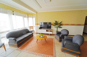 Departamento amplio y equipado - Roca 2